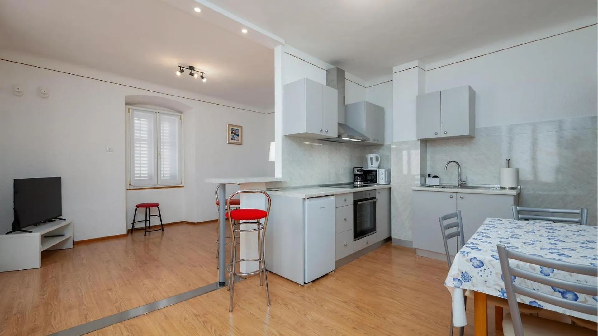 Holiday home Lovely Home In Vodnjan With Kitchen